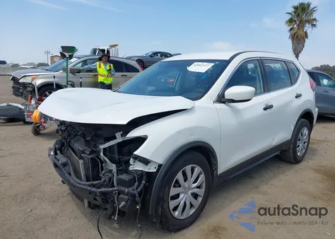 2017 Nissan Rogue S z USA, uszkodzony, nr VIN JN8AT2MT1HW140843